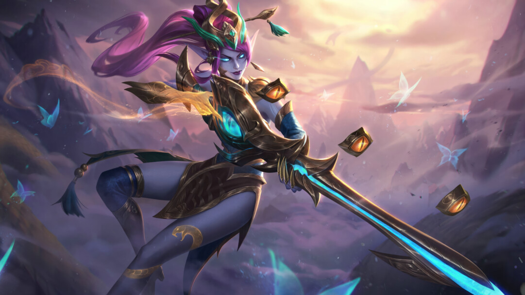 A stunning 4K desktop wallpaper featuring Lunar Wraith Caitlyn's Golden Chroma Skin from League of Legends.