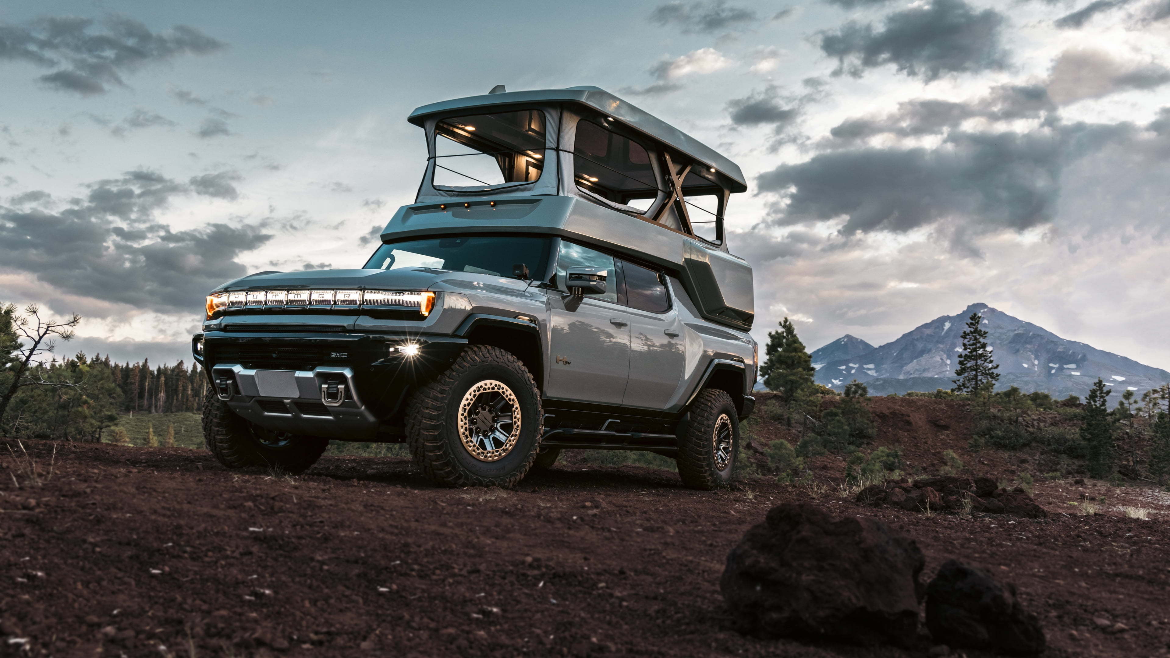 GMC Hummer EV EarthCruiser 2024 4K Wallpaper - Elevate Your Screen with ...