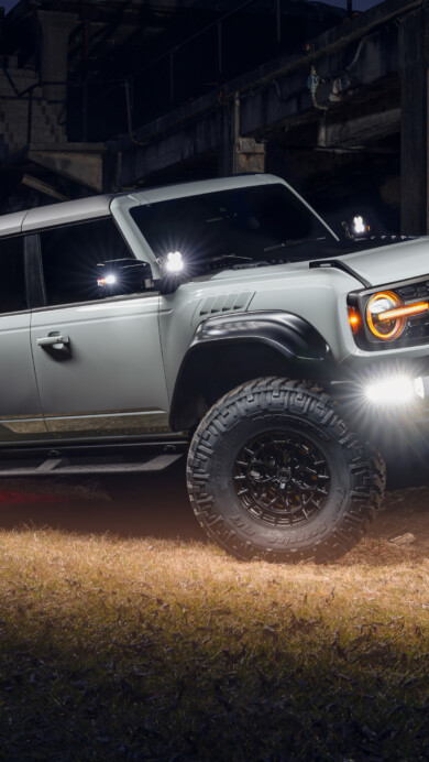 A stunning 4K wallpaper featuring the Ford Bronco Raptor in an off-road setting. This high-resolution image captures the rugged SUV's powerful design and adventurous spirit, perfect for setting as your desktop or mobile wallpaper.